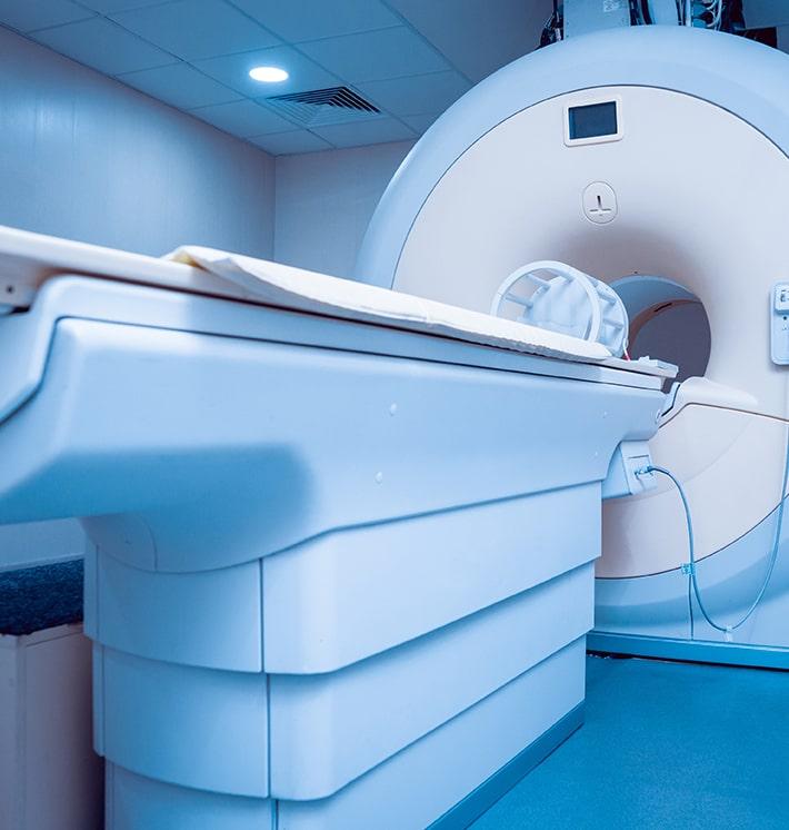 Expert MRI service team for medical imaging systems