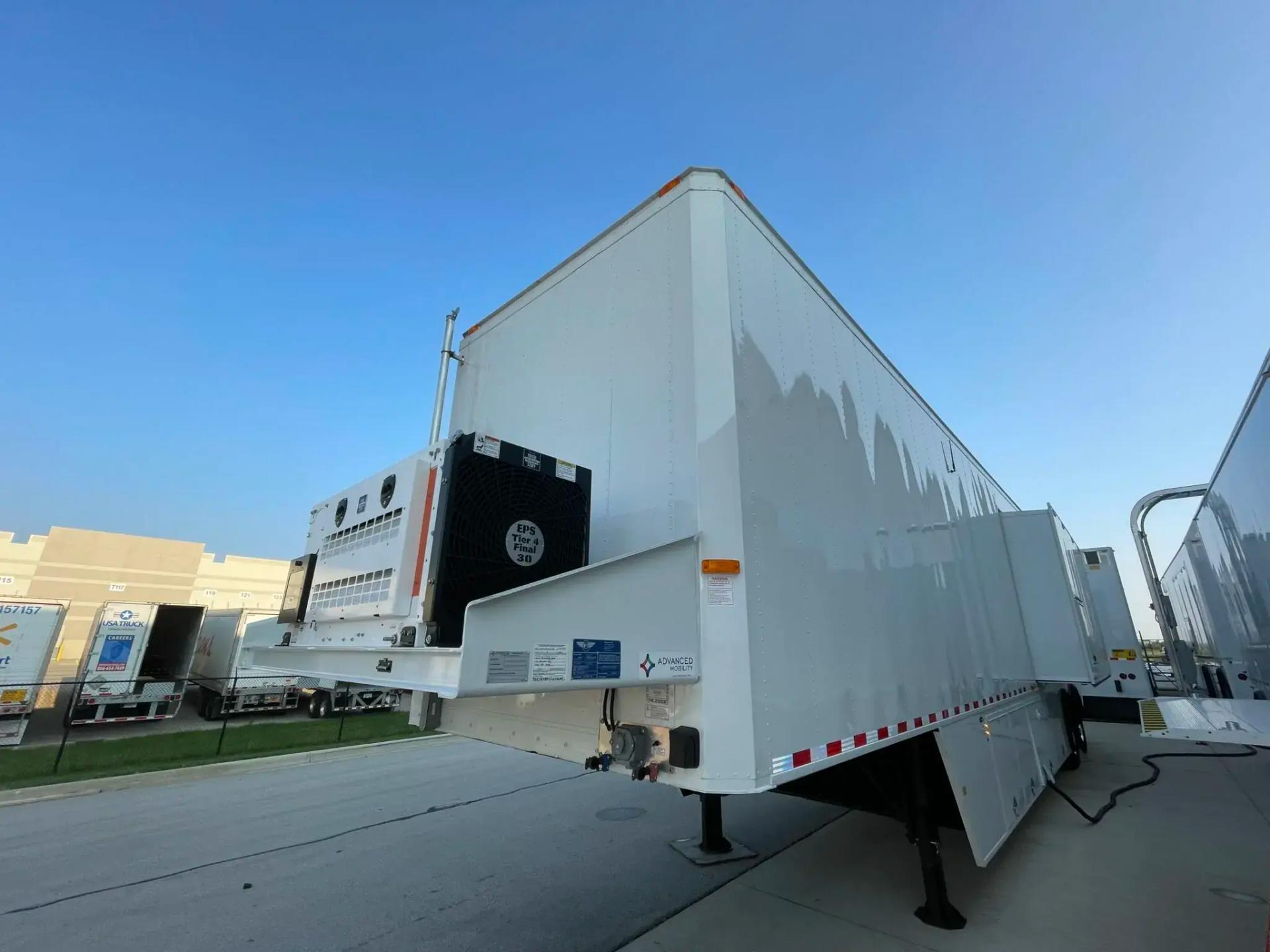 Mobile imaging trailer exterior view 1